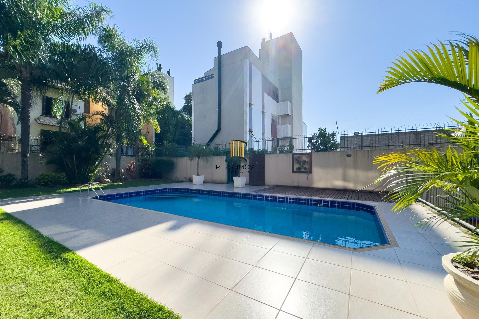 Cobertura alto padrão vista rio, construção Bandeira, com 228,32m² de área privativa.