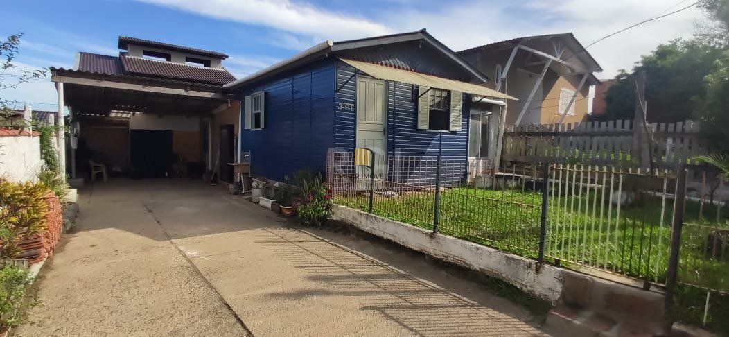 Casa para Venda com 2 dormitórios e 2 vagas no bairro Hípica