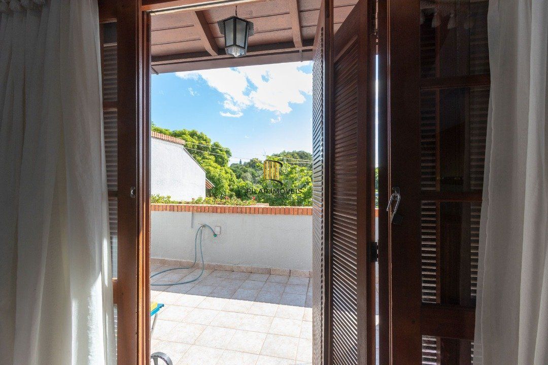 Casa Condominio para Venda - 175m², 3 dormitórios, sendo 1 suites, 4 vagas - Tristeza