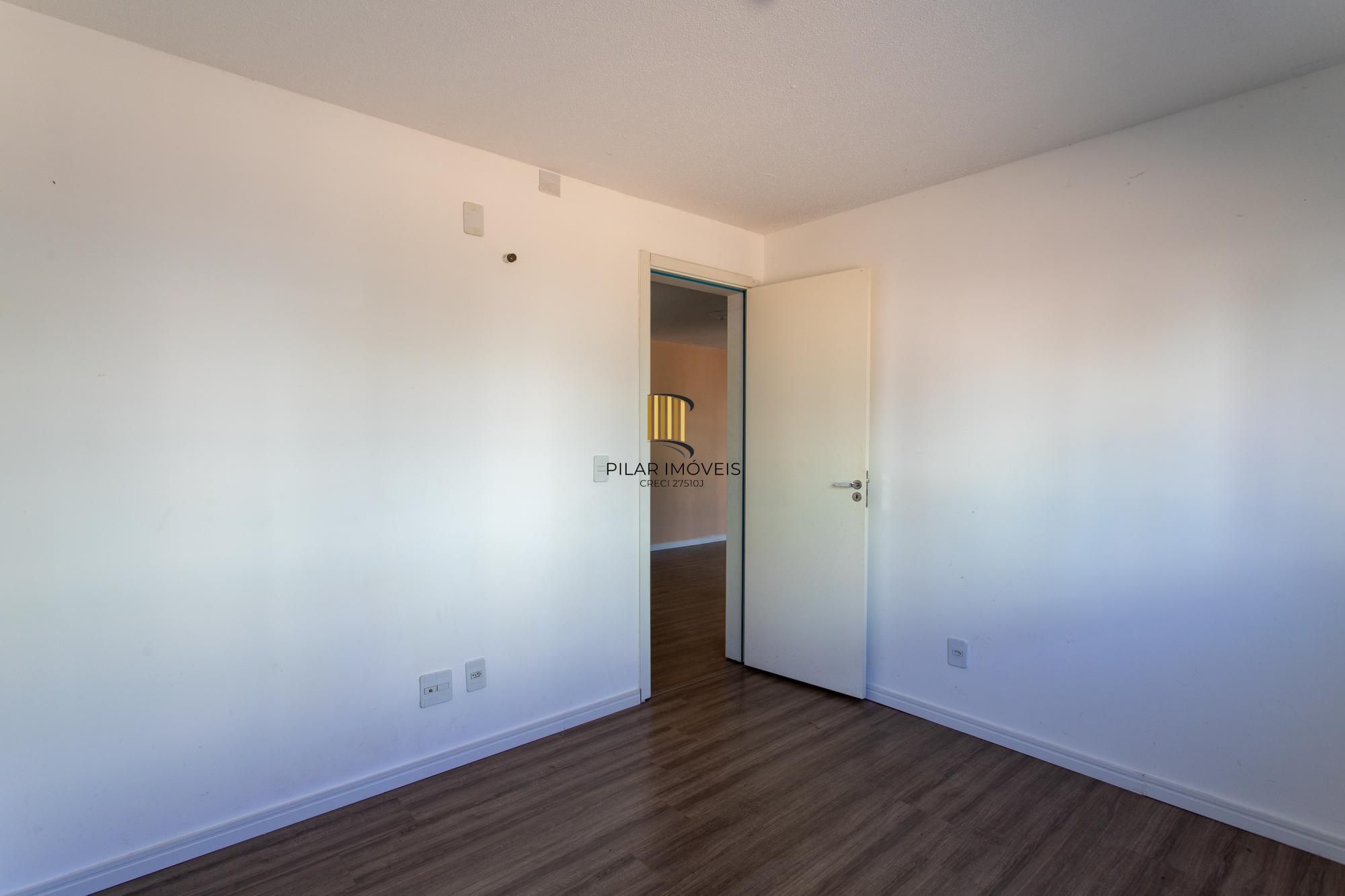 Apartamento 2 quartos, reformado, 1 vaga escriturada - Vila Nova