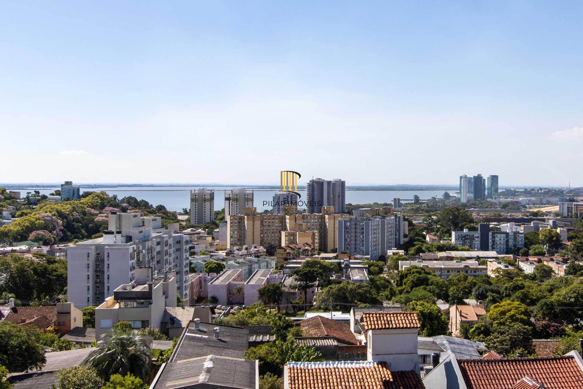Apartamento 4 dormitórios no bairro Tristeza