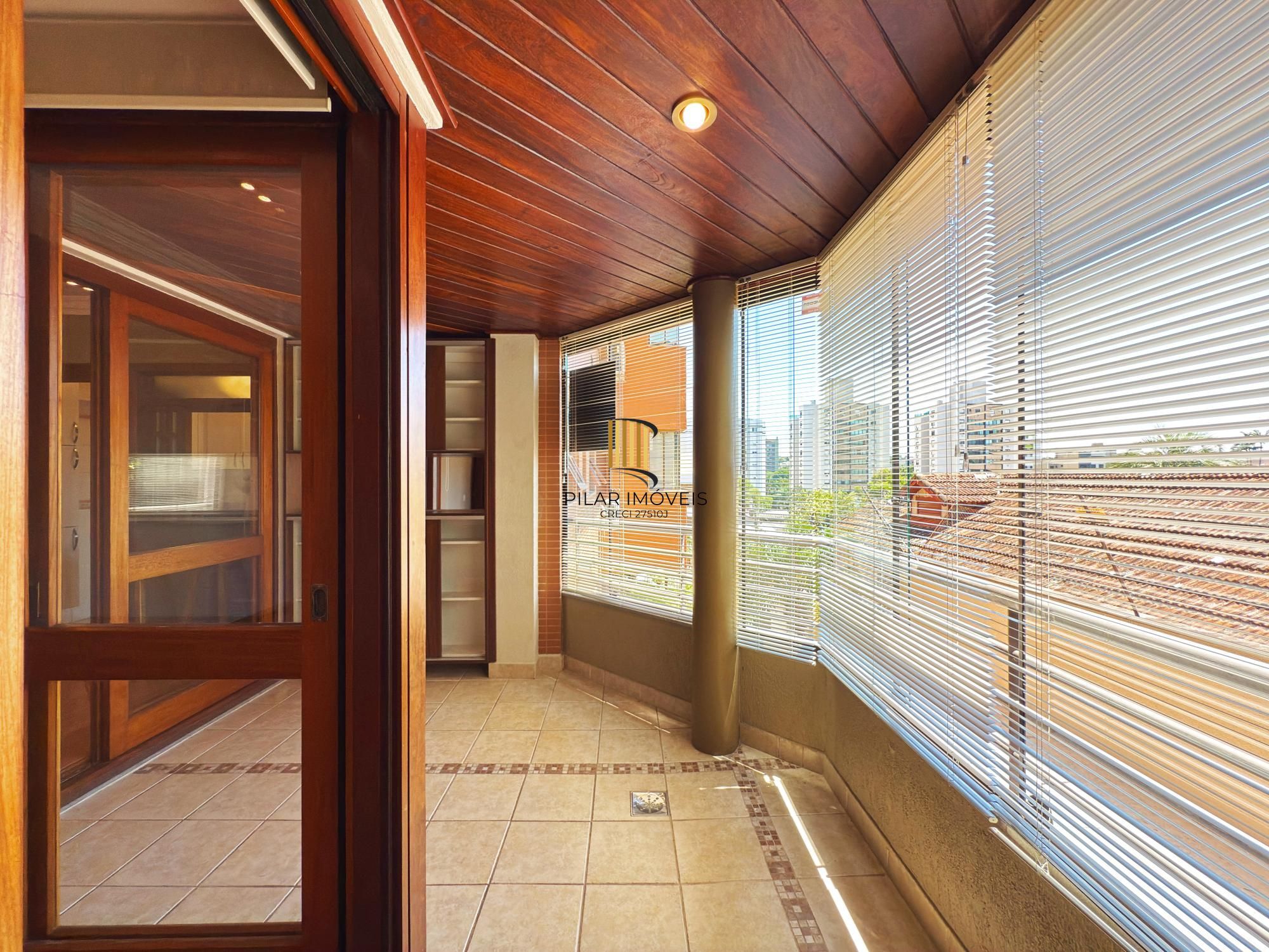 Apartamento desocupado, 2 quartos (1 suite), 2 vagas - Bairro Tristeza