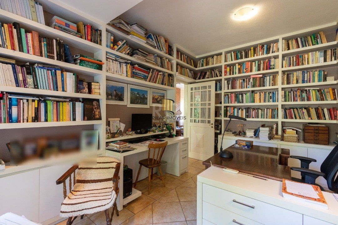 Casa para Venda - 352.19m², 4 dormitórios, sendo 1 suites, 4 vagas - Belém Novo
