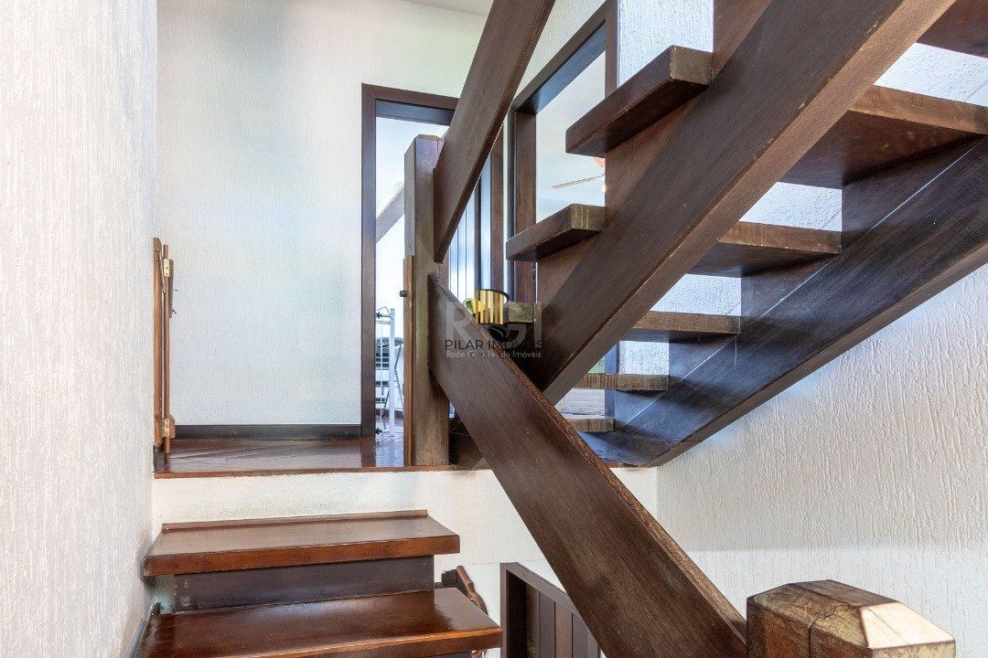 Casa Condominio para Venda - 331.2m², 4 dormitórios, sendo 4 suites, 2 vagas - Tristeza
