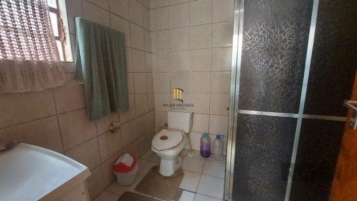 Casa 2 dormitórios no bairro Camaquã