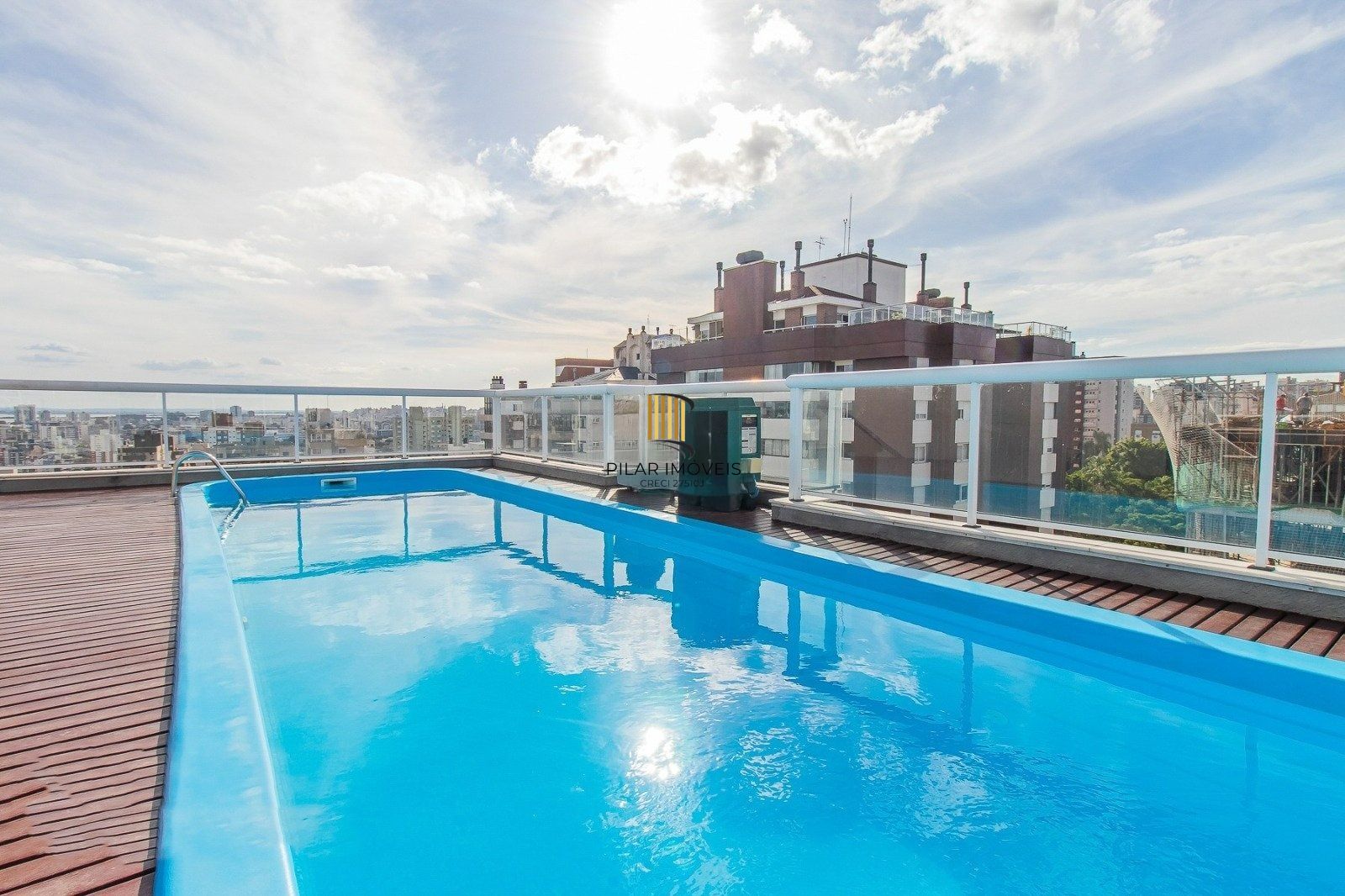 Apartamento de 3 dormitorios 1 suite e 2 vagas no Petrópolis