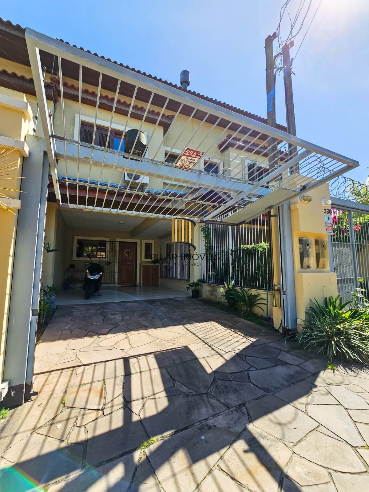 Casa 3 dormitórios no bairro Tristeza