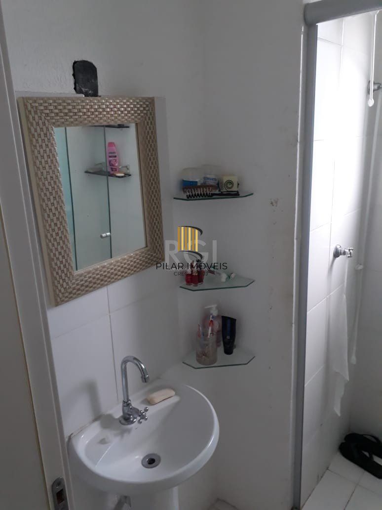 Apartamento para Venda - 47m², 2 dormitórios, 1 vaga - Centro