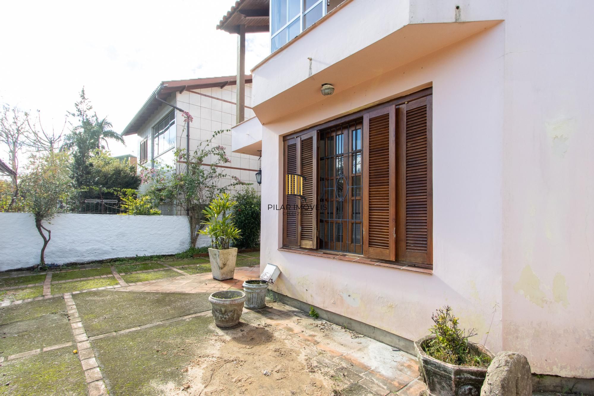Casa para Venda - 253.35m², 3 dormitórios, sendo 1 suites, 4 vagas - Serraria