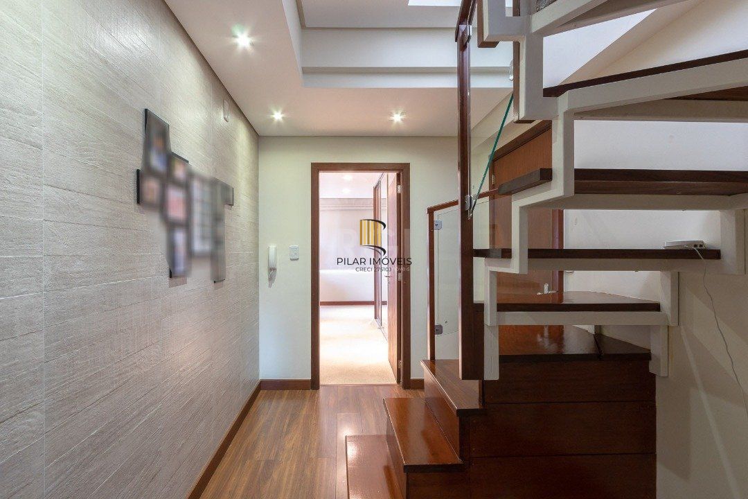 Cobertura para Venda - 444.3m², 3 dormitórios, sendo 1 suites, 4 vagas - Tristeza