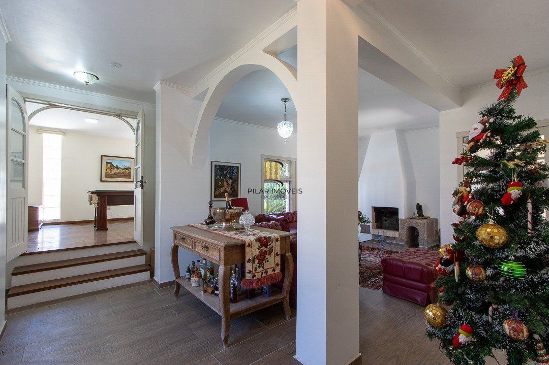Casa 4 dormitórios no bairro Jardim Isabel