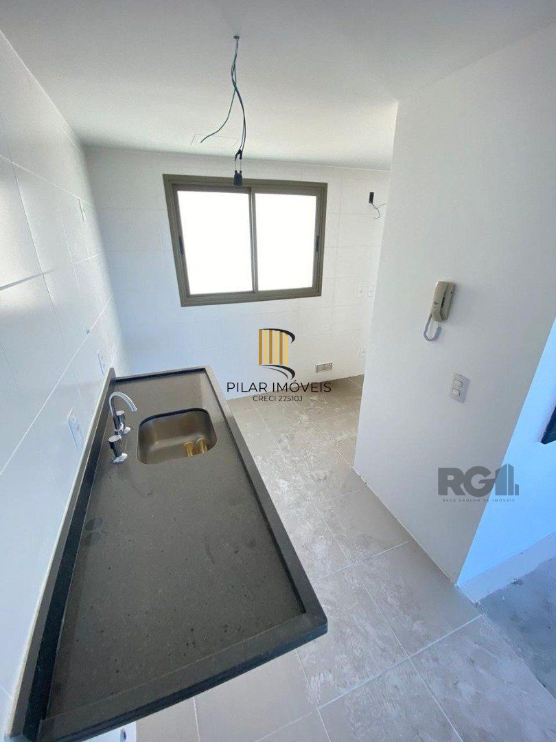 Apartamento 6 dormitórios no bairro Cavalhada