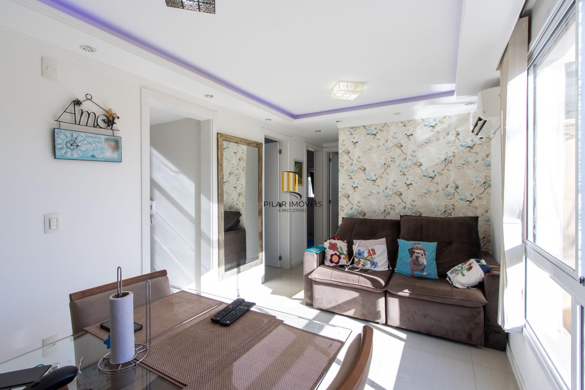 Apartamento térreo, semi mobiliado, com 54,81 m² de área privativa, 3 dormitórios e 1 vaga de garagem2