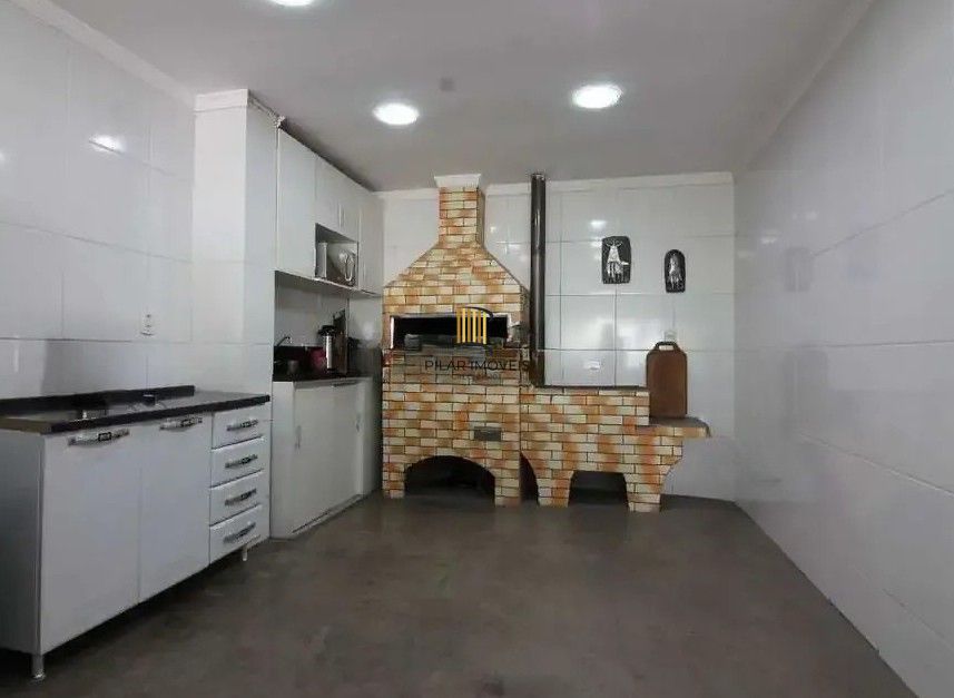 **Oportunidade Única! Ponto Comercial Ocupado à Venda na Tristeza, Porto Alegre, RS**