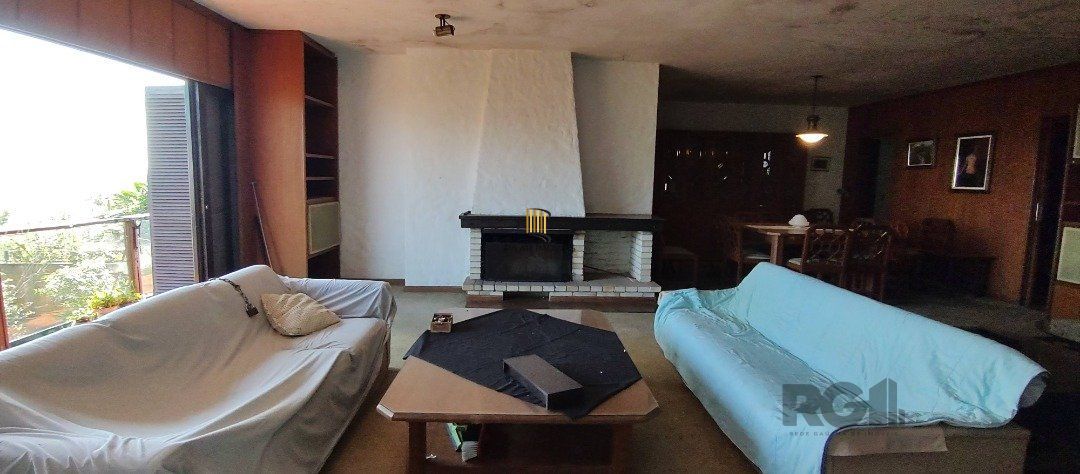 Casa com 4 quartos, suite, piscina, amplo terreno - Bairro Sétimo Céu