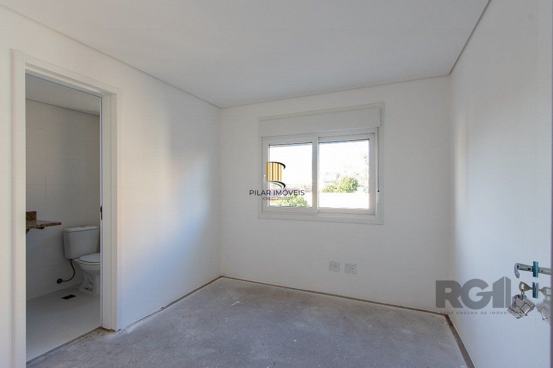 Cobertura para Venda - 214.34m², 3 dormitórios, sendo 3 suites, 2 vagas - Tristeza
