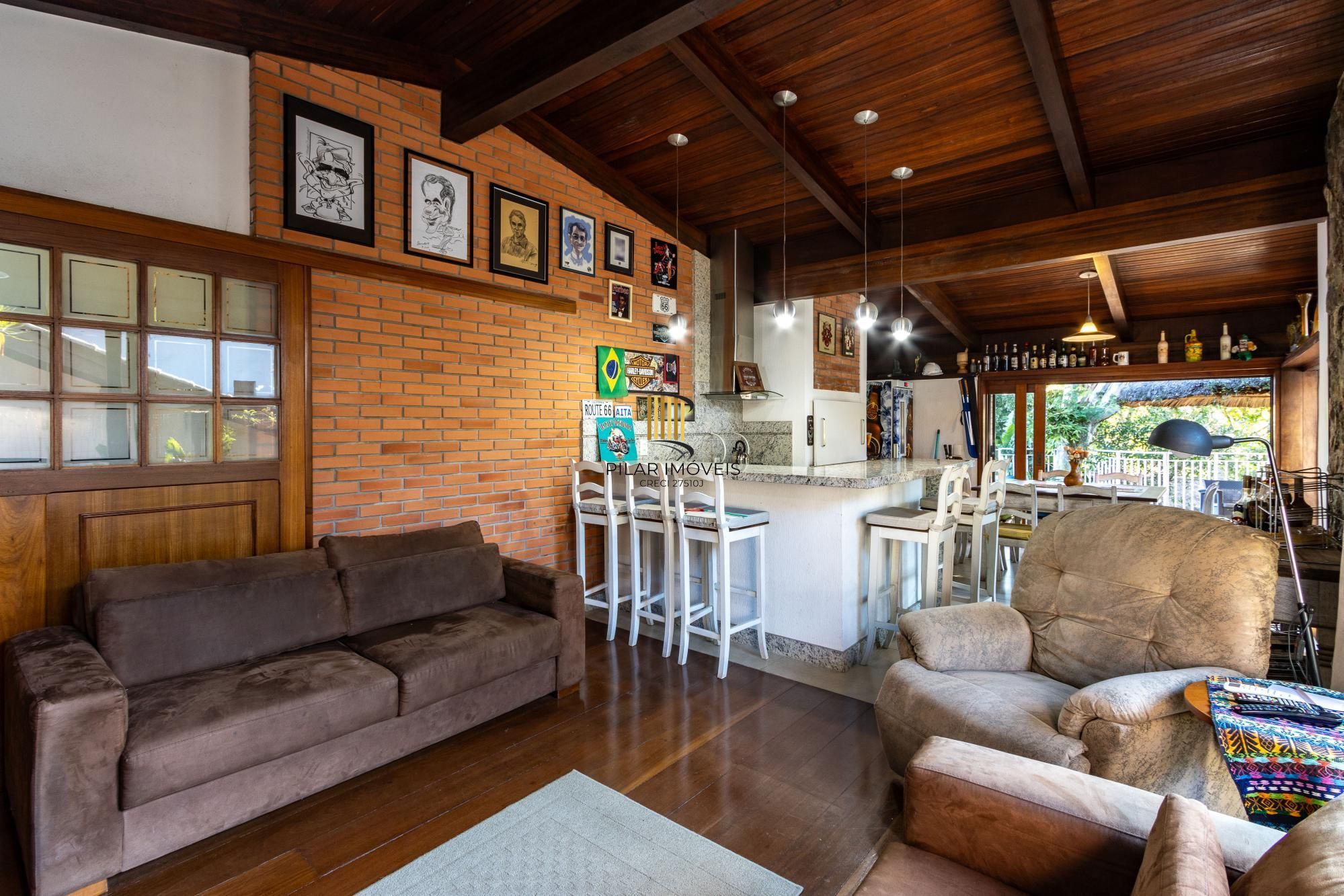 Casa de Condomínio 4 dormitórios no bairro Cavalhada