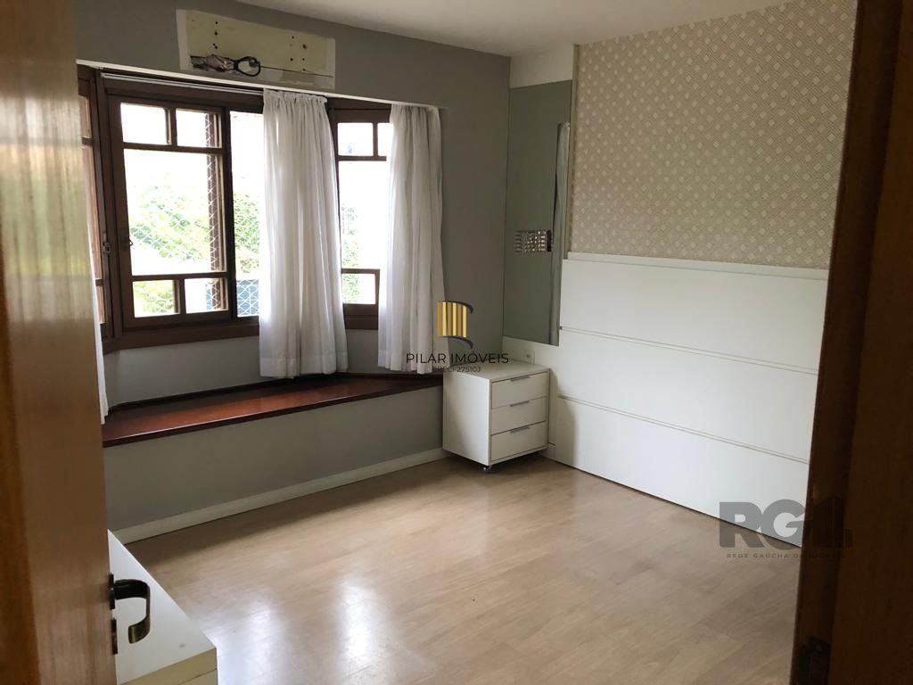 Casa de Condomínio 4 dormitórios no bairro Vila Assunção
