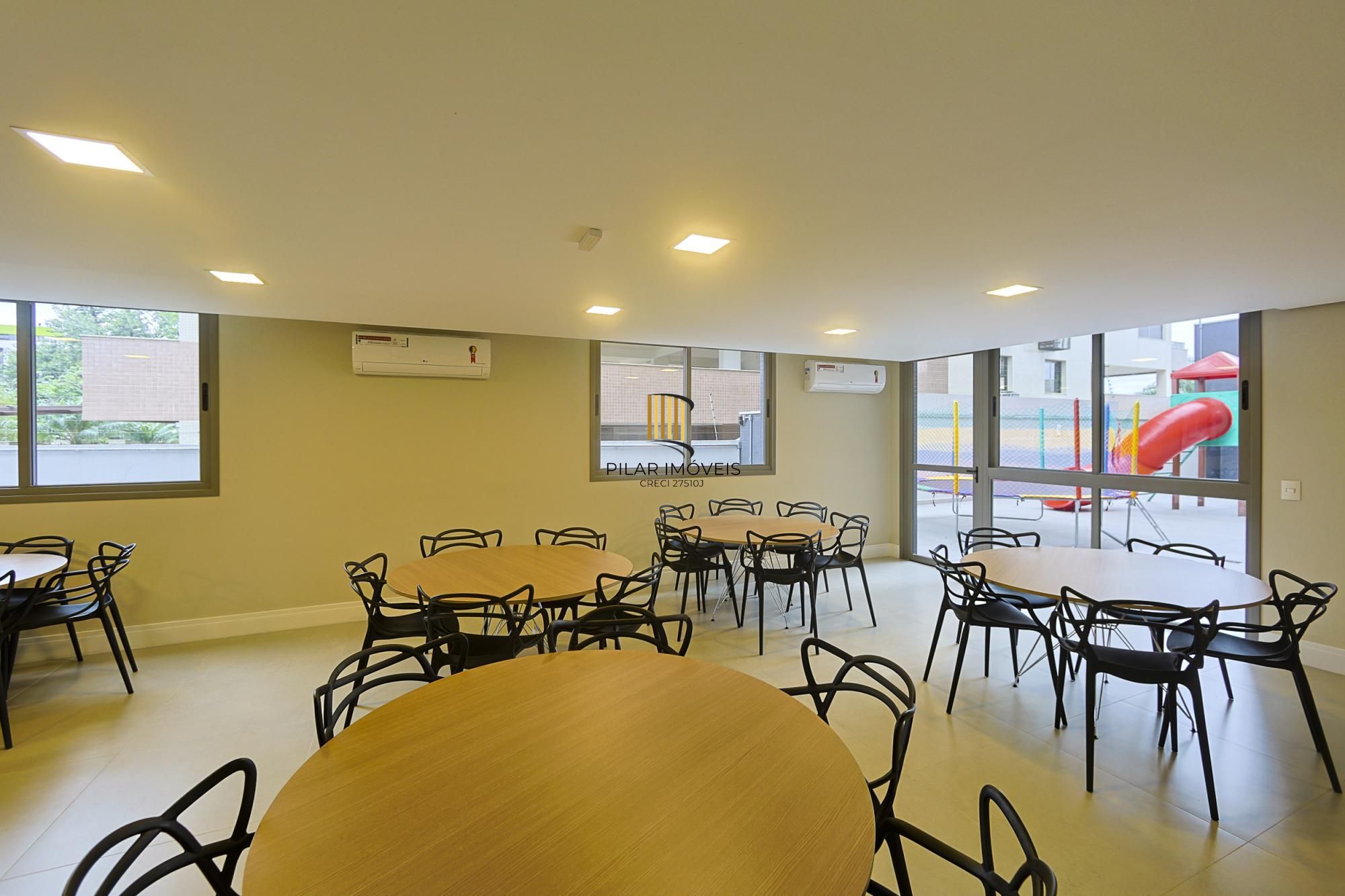 Apartamento com 217m² e 3 dormitórios no bairro Tristeza em PORTO ALEGRE para Comprar