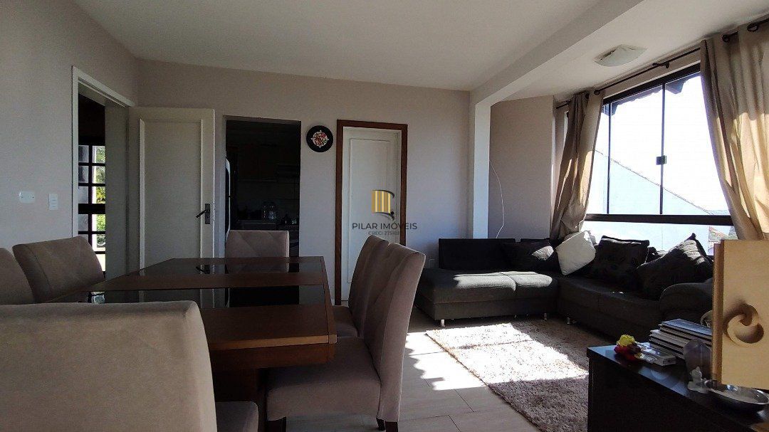 Sobrado, 5 quartos, 2 suites, pátio, 3 vagas - Bairro Vila Nova