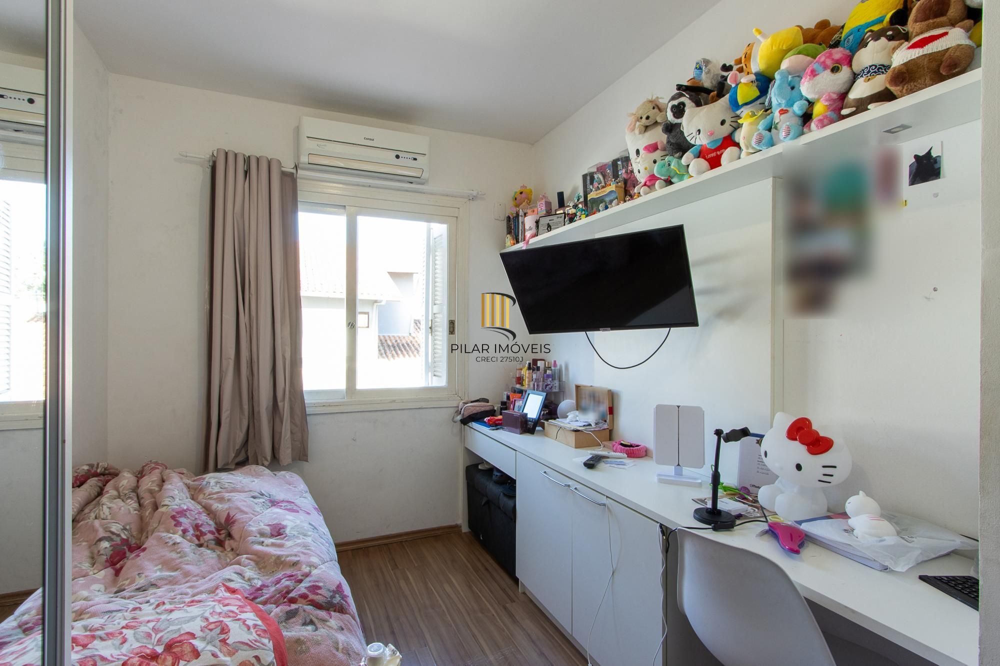 Casa de Condomínio 3 dormitórios no bairro Hípica