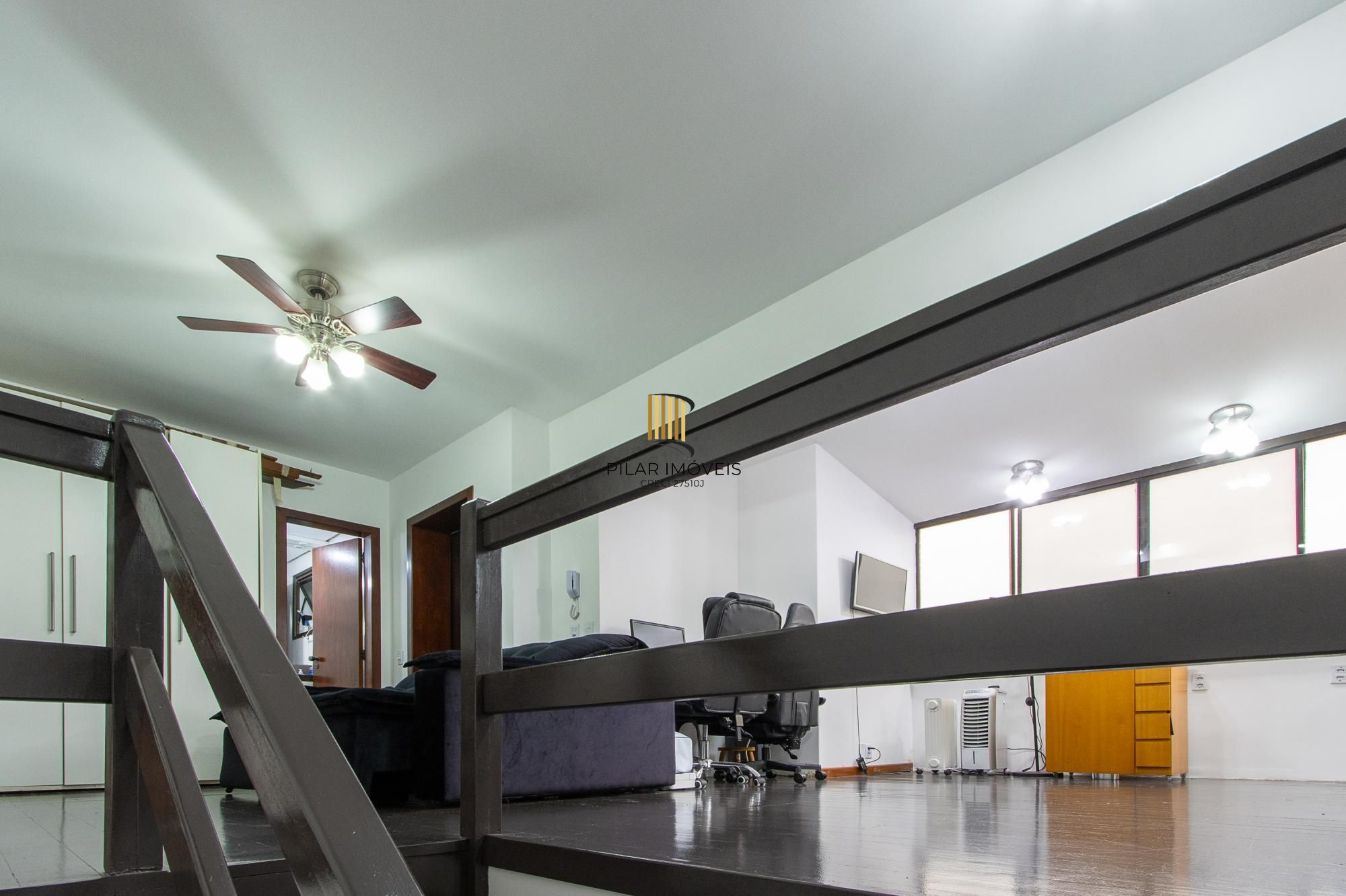 Cobertura no Menino Deus com vista espetacular