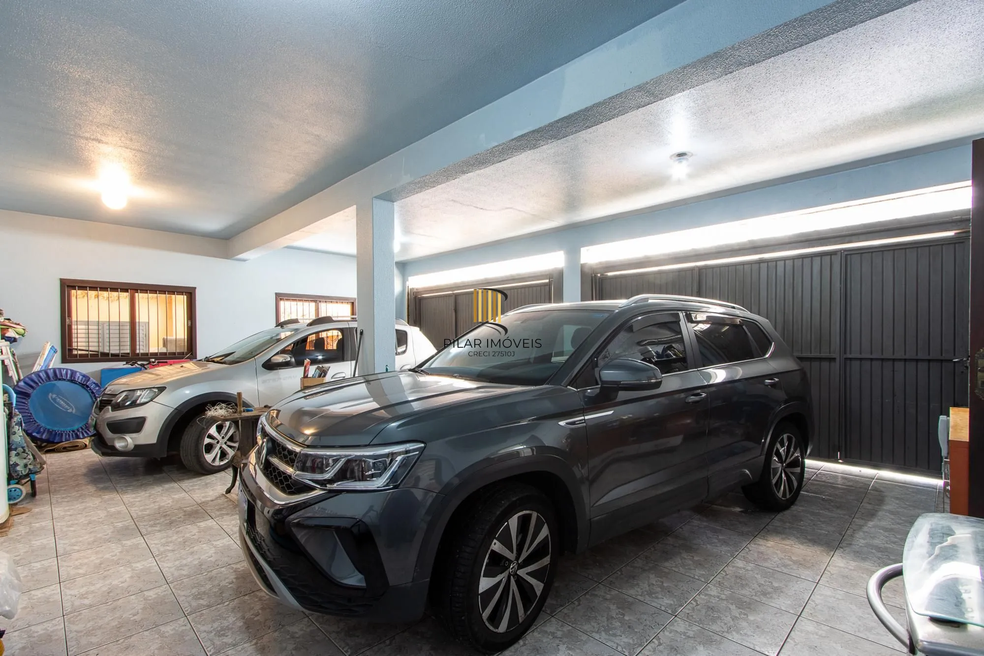 Casa Residencial ou Comercial, com 3 quartos (1 suite), 229m² privativos - Bairro Tristeza