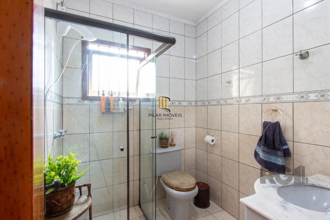 Casa 6 dormitórios no bairro Tristeza