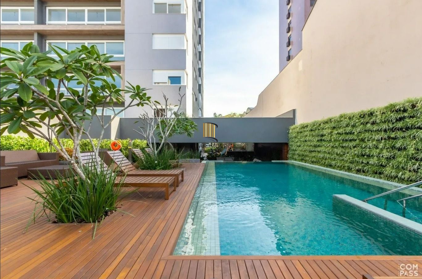 Apartamento para comprar Bairro Auxiliadora, 3 suites e 3 vagas