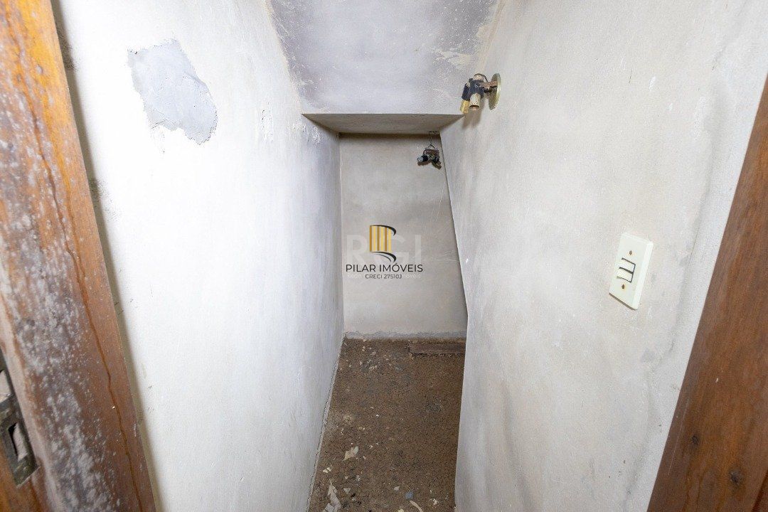 Casa para Venda - 558.14m², 4 dormitórios, sendo 4 suites, 6 vagas - Jardim Isabel