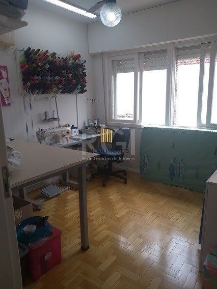 Apartamento para Venda - 125.45m², 3 dormitórios, sendo 1 suites, 1 vaga - Petrópolis