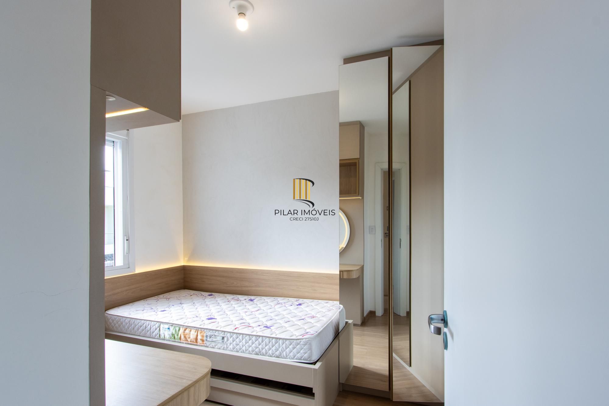 Sobrado para Venda - 95,16m², 3 dormitórios, sendo 1 suites, 2 vagas - Hípica
