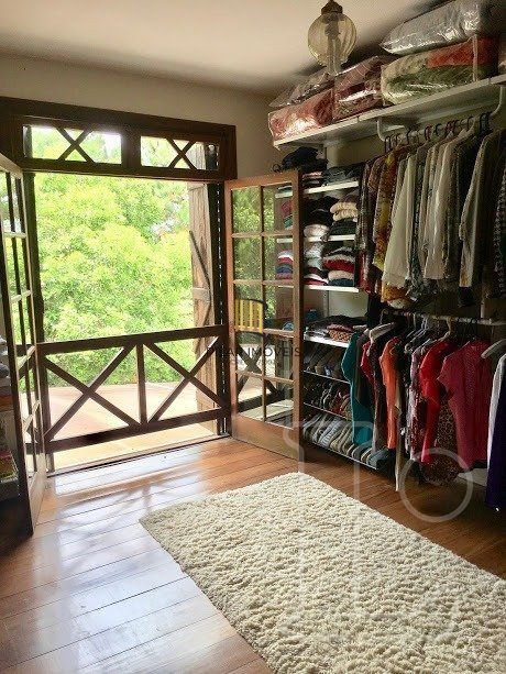 Casa para Venda - 570m², 3 dormitórios, sendo 1 suites, 2 vagas - Hípica