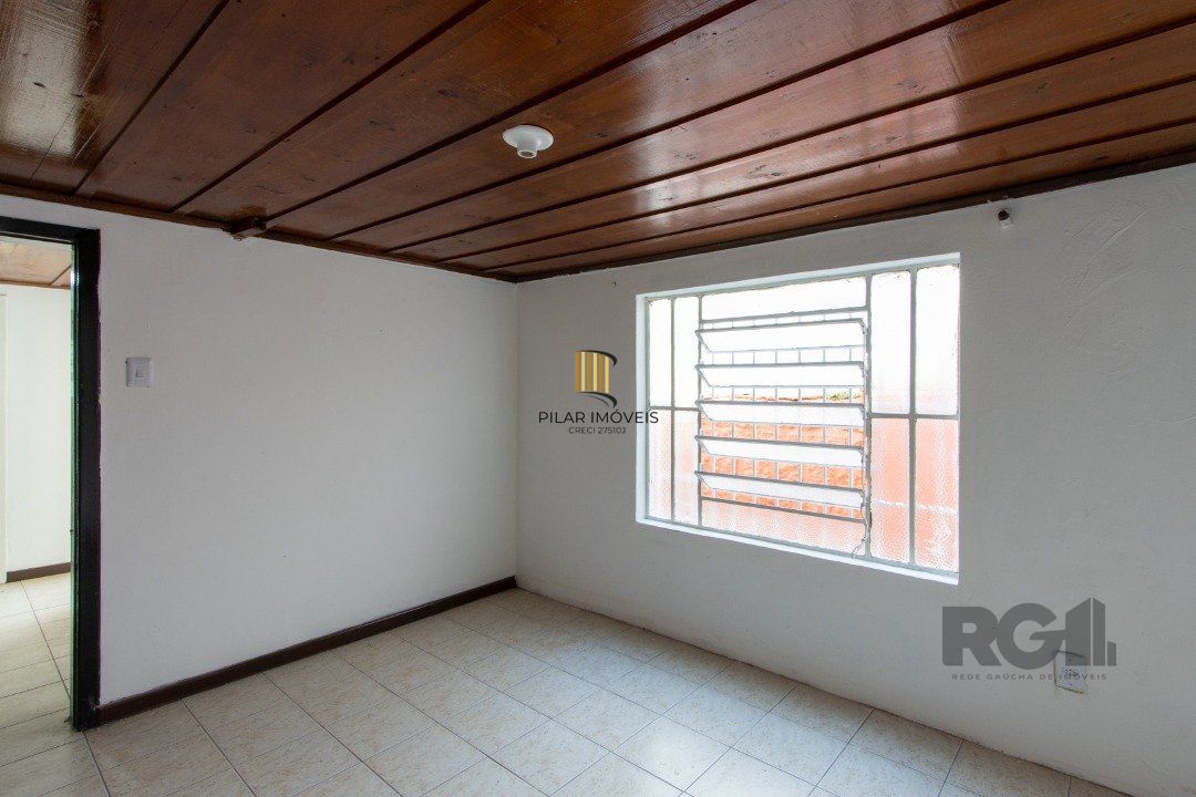 Casa para Venda - 200m², 3 dormitórios, 2 vagas - Cavalhada