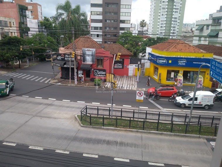 Apartamento para Venda - 125.45m², 3 dormitórios, sendo 1 suites, 1 vaga - Petrópolis