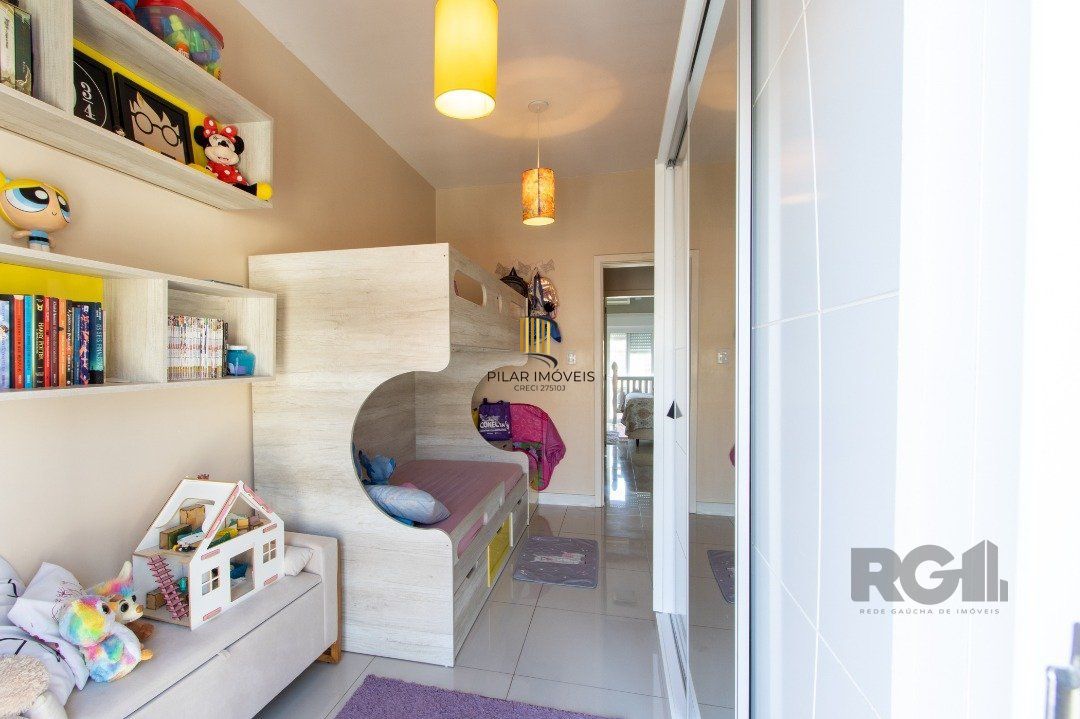 Casa 2 dormitórios no bairro Guarujá
