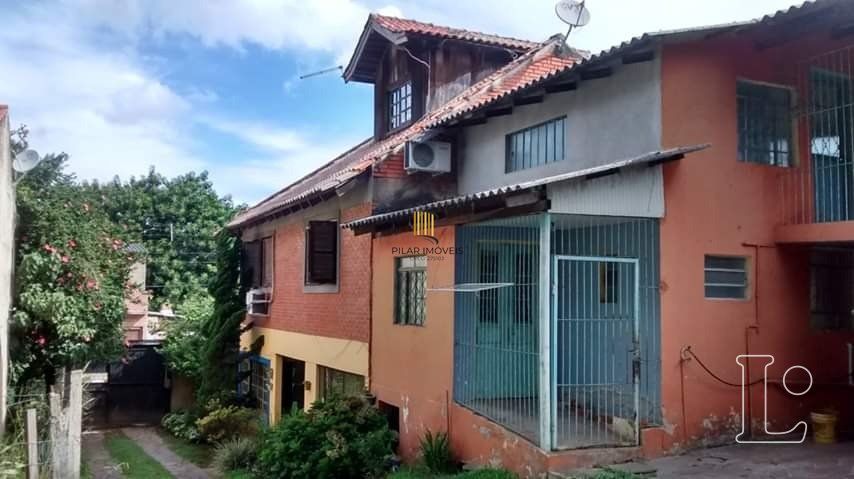 Casa para Venda - 250m², 3 dormitórios, Santa Tereza