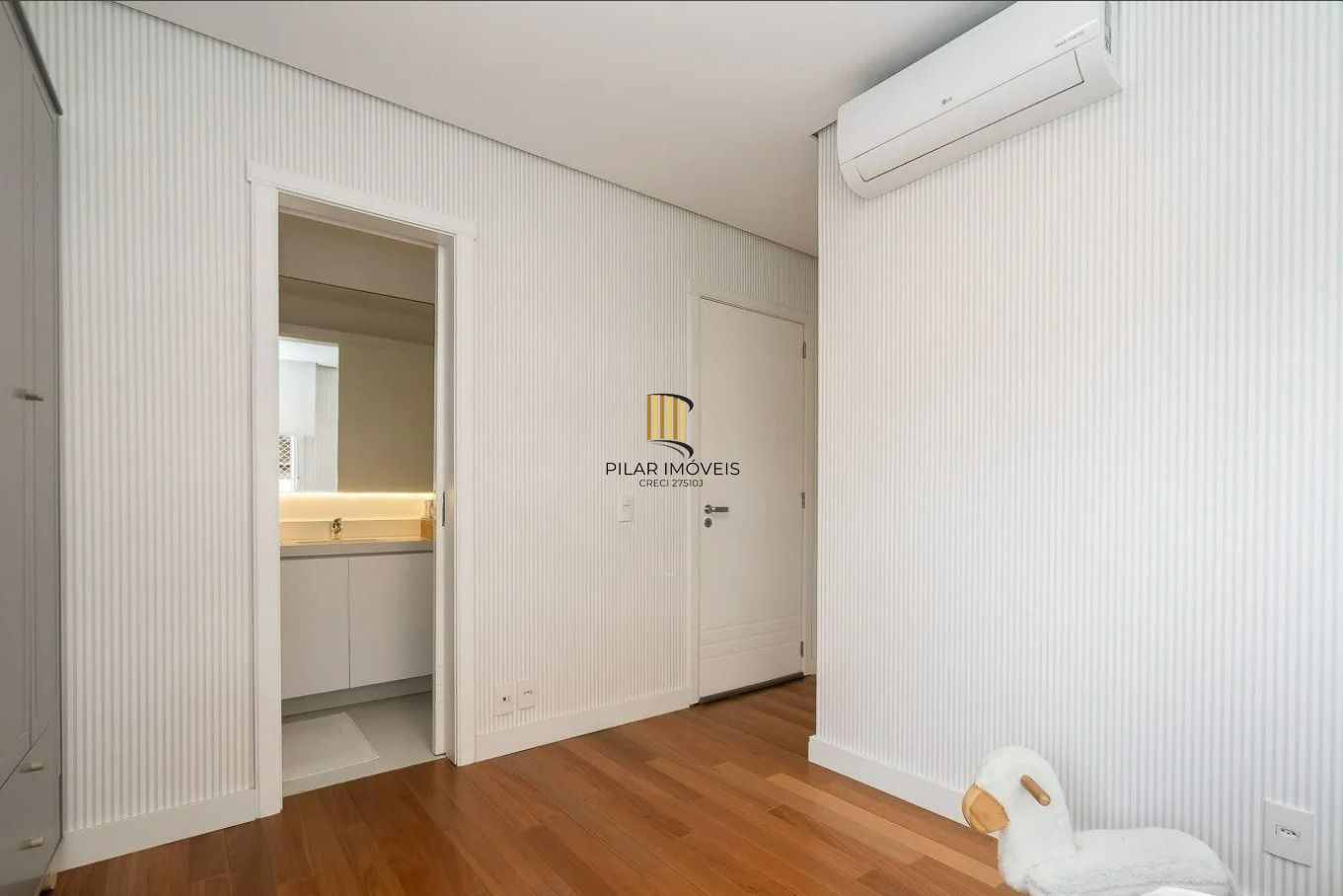 Apartamento para comprar Bairro Auxiliadora, 3 suites e 3 vagas