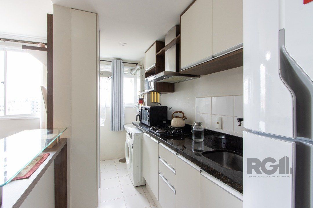 Apartamento 2 quartos, 1 vaga escritura, elevador - Bairro Cristal