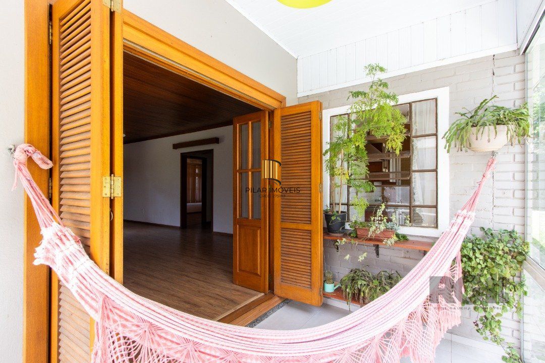 Casa 4 dormitórios no bairro Espírito Santo