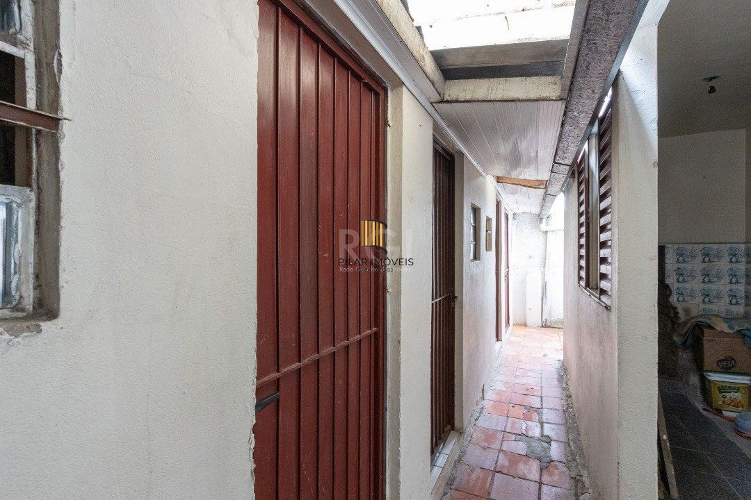 Casa para Venda - 161m², 3 dormitórios, 3 vagas - Nonoai