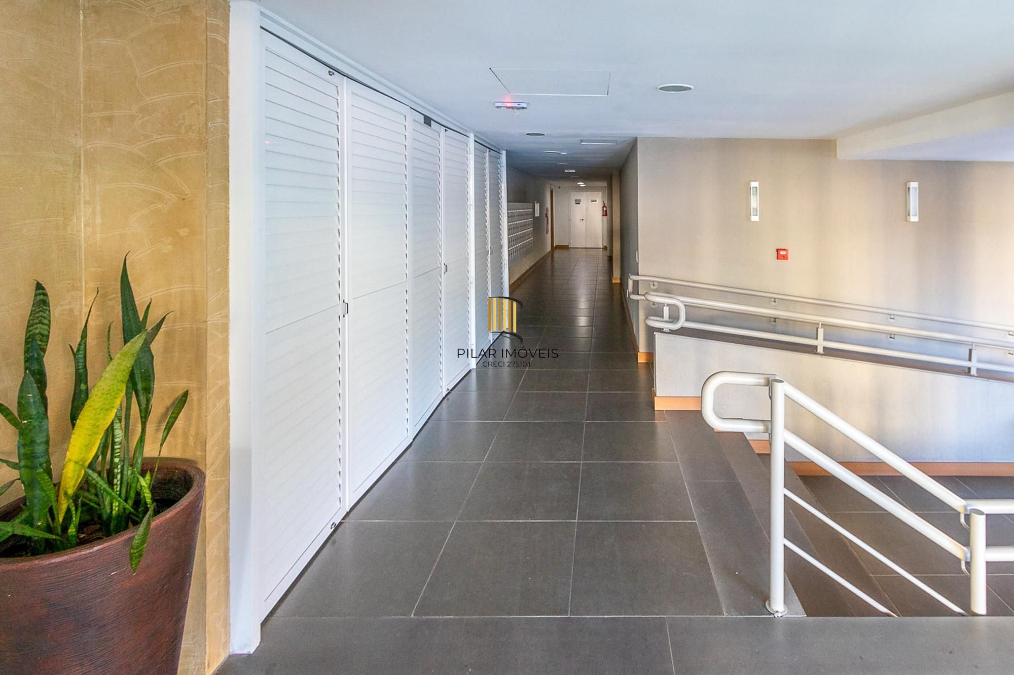 Apartamento com 2 dormitórios e 60m² à venda no bairro Tristeza