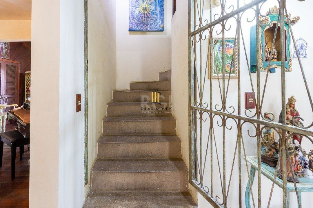 Casa Condominio para Venda - 386m², 3 dormitórios, sendo 2 suites, 2 vagas - Espirito Santo