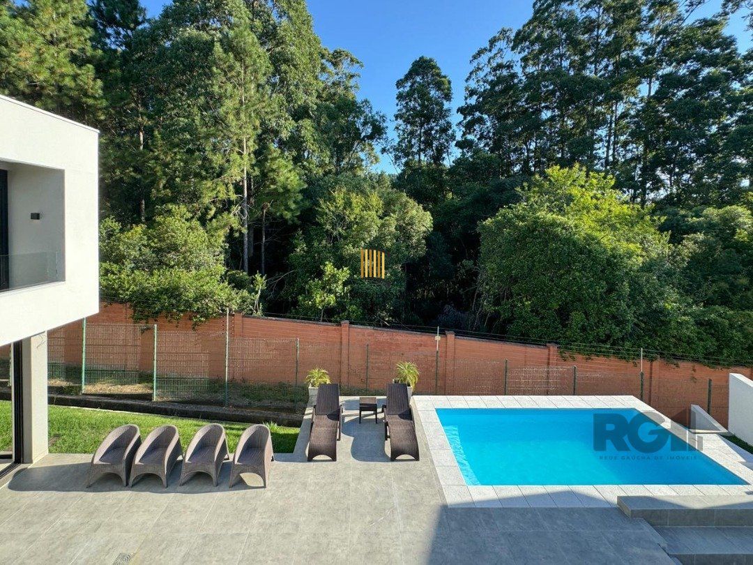 Casa Condominio para Venda - 340m², 4 dormitórios, sendo 4 suites, 4 vagas - Alphaville