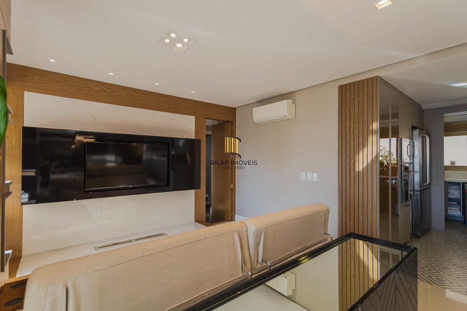 3 dormitórios, com 2 vagas no Life Square Menino Deus!