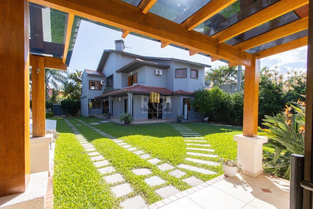Casa 3 dormitórios no bairro Ipanema