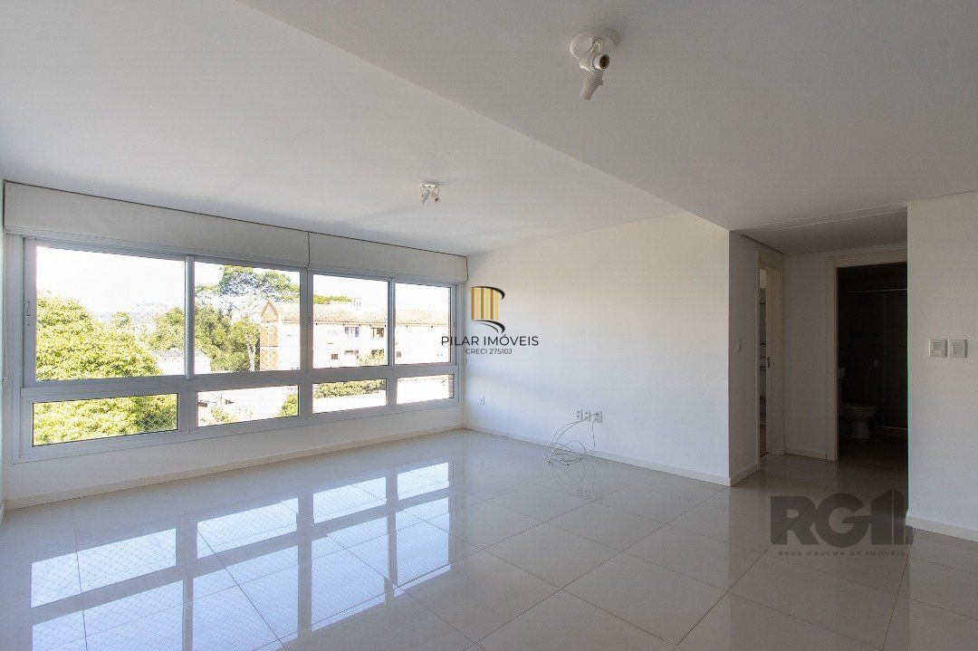 Apartamento 3 dormitórios no bairro Camaquã