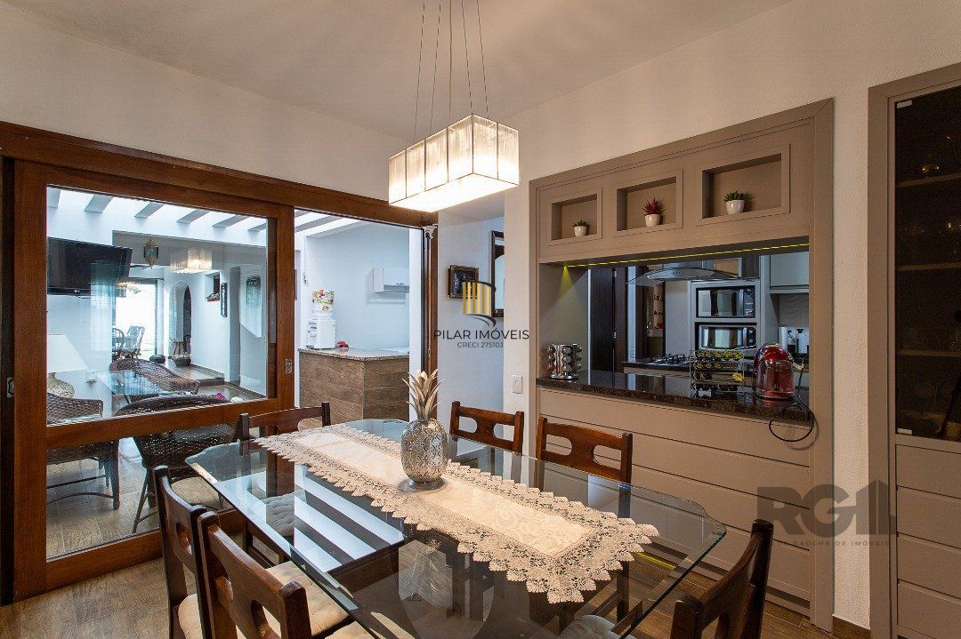Casa 4 dormitórios no bairro Jardim Isabel