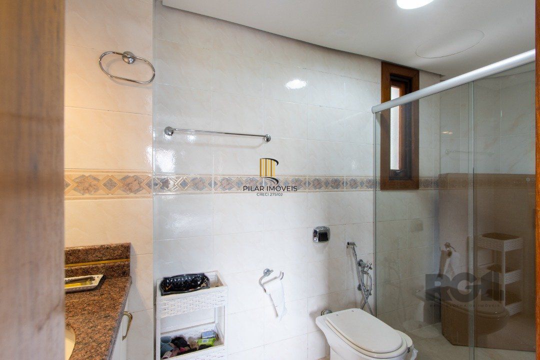 Apartamento semi mobiliado de 3 quartos com suíte no bairro Tristeza junto ao Colégio Mãe de Deus