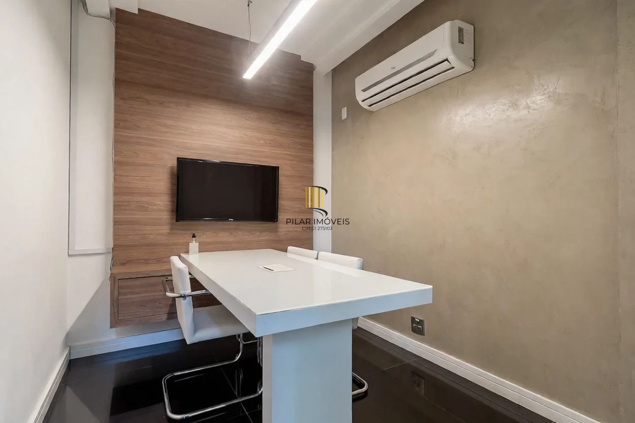 Loft com 39m², 1 vaga no bairro Auxiliadora em Porto Alegre